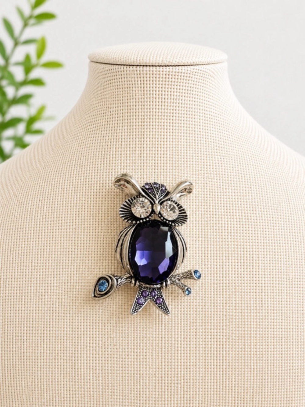 Purple Crystal Owl Brooch Pin Silver Tone Rhinestone 2” NWOT